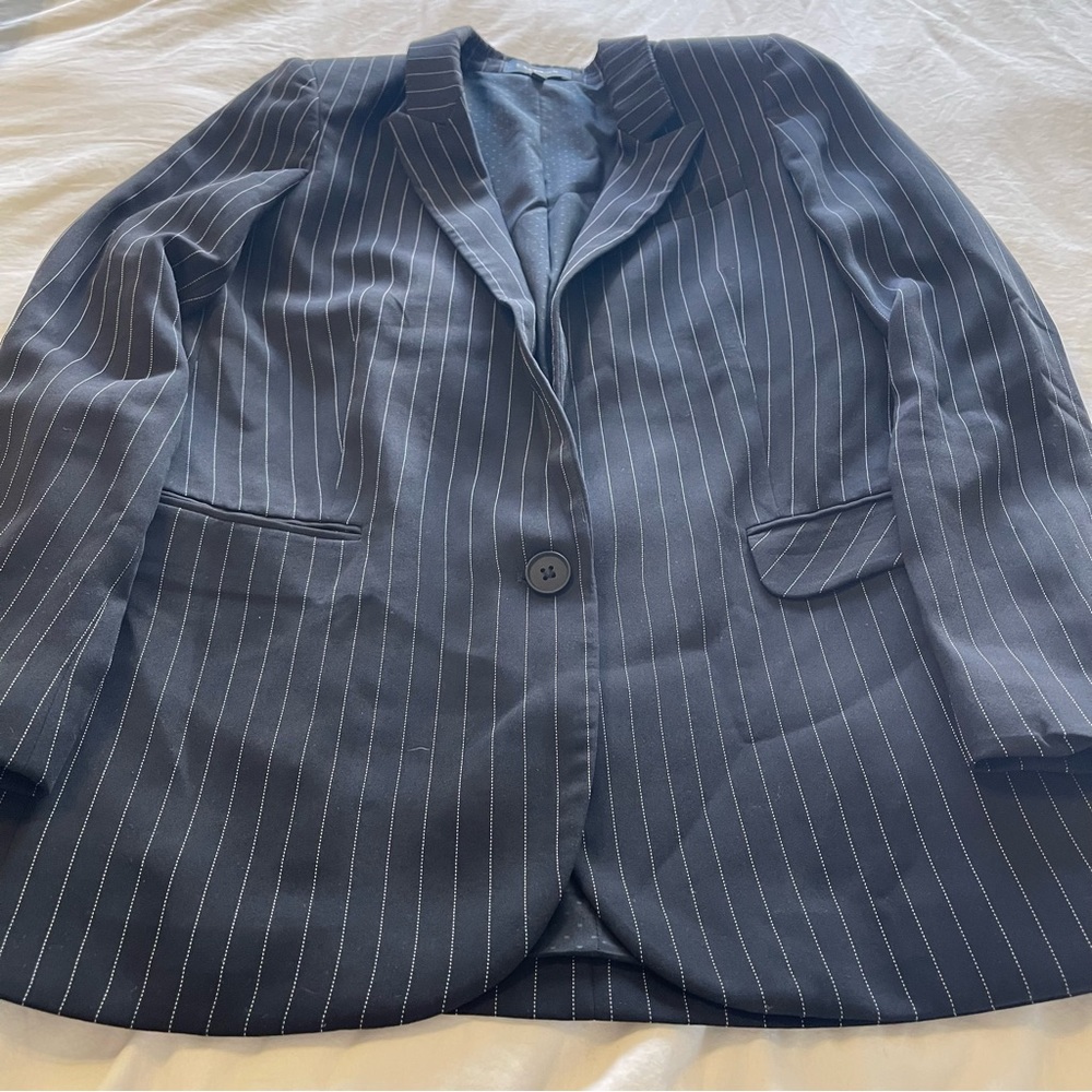 Express One Button Blazer - Picture 6 of 15